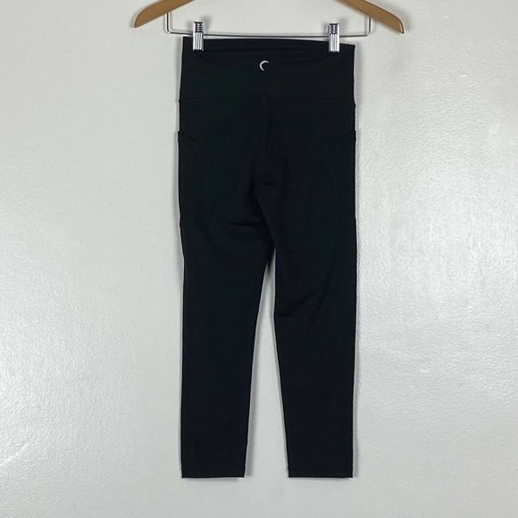 ZYIA Pants & Jumpsuits Zyia Black Pocket Brilliant Hi Rise Crop